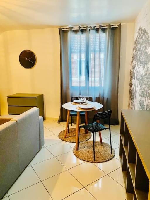 Le Cellier Saint Vincent Appartement Damery  Buitenkant foto